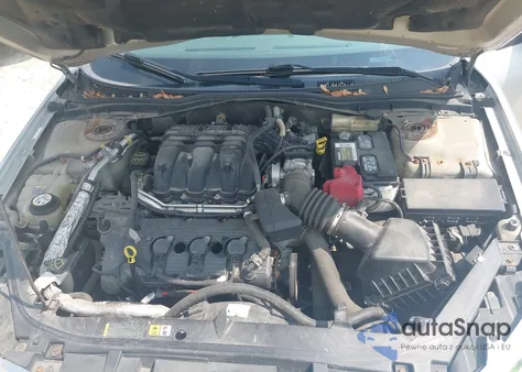 2010 Ford Fusion Se z USA, uszkodzony, nr VIN 3FAHP0HG5AR120951